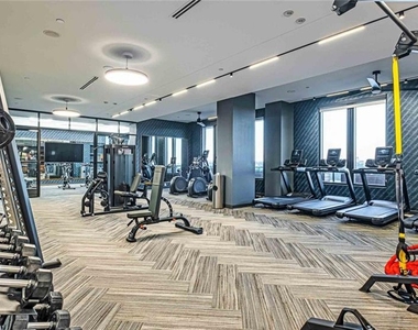 1301 Spring Street Nw - Photo Thumbnail 6