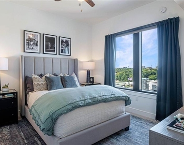 1301 Spring Street Nw - Photo Thumbnail 28