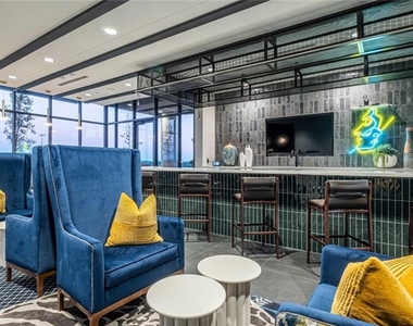1301 Spring Street Nw - Photo Thumbnail 4