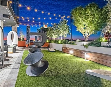 1301 Spring Street Nw - Photo Thumbnail 14