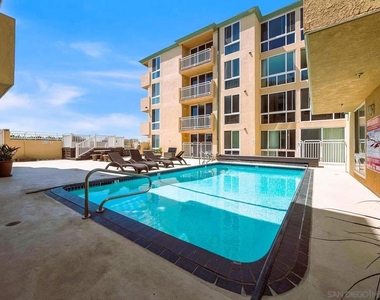 4627 Ocean Blvd - Photo Thumbnail 12