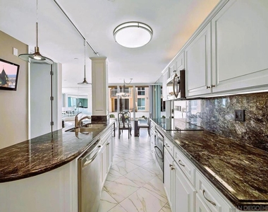 4627 Ocean Blvd - Photo Thumbnail 6