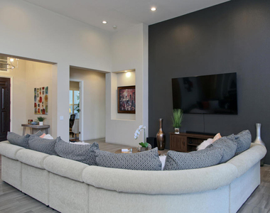 49412 Escalante Street - Photo Thumbnail 7