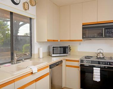 67330 W Chimayo Drive - Photo Thumbnail 5