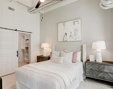 1801 Smith Street - Photo Thumbnail 6