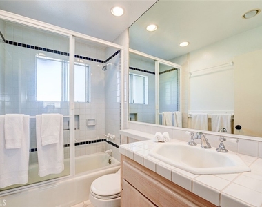 1021 Gaviota Drive - Photo Thumbnail 17