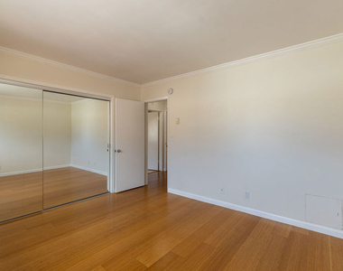 1033 6th Street - Photo Thumbnail 15