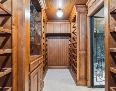 952 N Alpine Drive - Photo Thumbnail 37