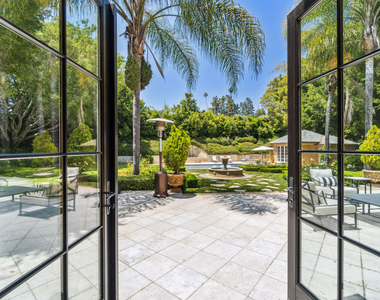 952 N Alpine Drive - Photo Thumbnail 17