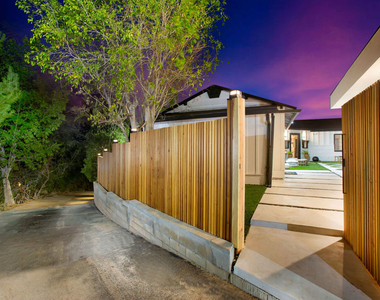 5129 Marmol Drive - Photo Thumbnail 4