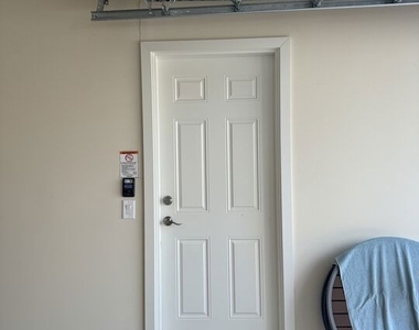 821 Lorraine Boulevard - Photo Thumbnail 7