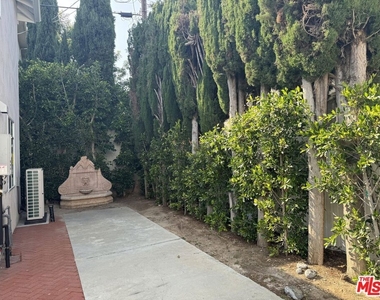 821 Lorraine Boulevard - Photo Thumbnail 32