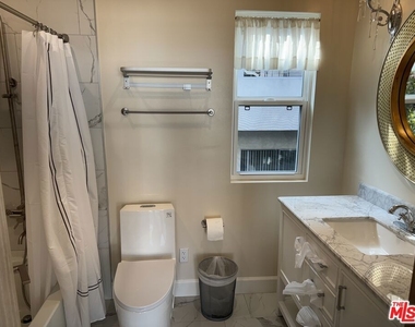 821 Lorraine Boulevard - Photo Thumbnail 21