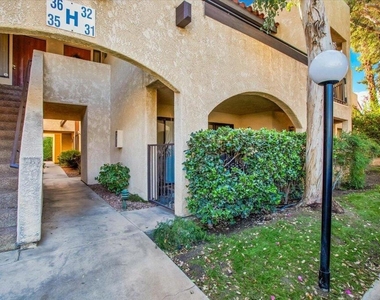 200 E Racquet Club Road - Photo Thumbnail 47