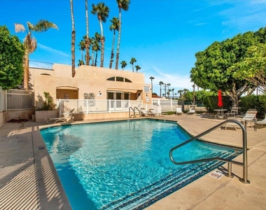 200 E Racquet Club Road - Photo Thumbnail 32