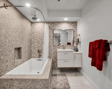 200 E Racquet Club Road - Photo Thumbnail 25