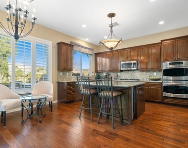 81074 Avenida Neblina - Photo Thumbnail 18