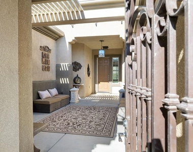 81074 Avenida Neblina - Photo Thumbnail 11