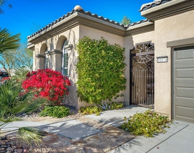81074 Avenida Neblina - Photo Thumbnail 10