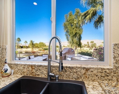 81074 Avenida Neblina - Photo Thumbnail 21