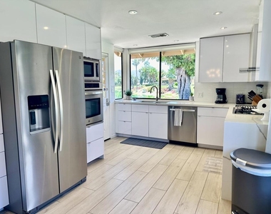 323 San Remo Street - Photo Thumbnail 7