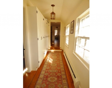 194 Main - Photo Thumbnail 11