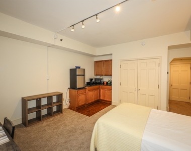 227 Pleasant - Photo Thumbnail 23