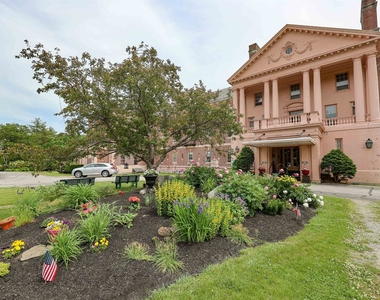 227 Pleasant - Photo Thumbnail 1