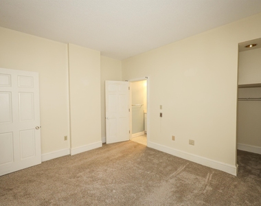 227 Pleasant - Photo Thumbnail 24