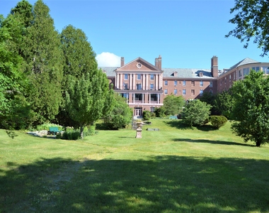 227 Pleasant - Photo Thumbnail 3