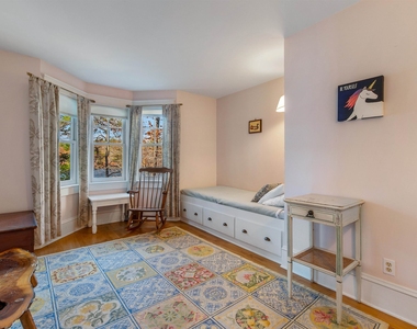 255 Pikes Point - Photo Thumbnail 27