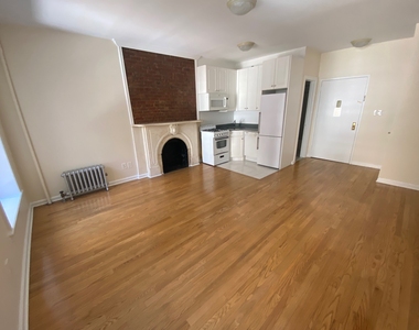 60 West 56th Street - Photo Thumbnail 2