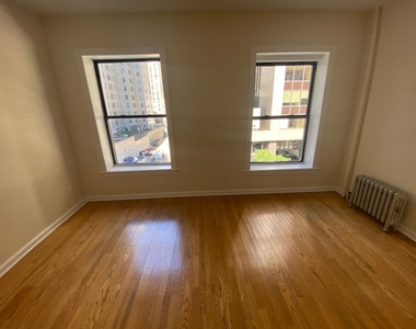 60 West 56th Street - Photo Thumbnail 1