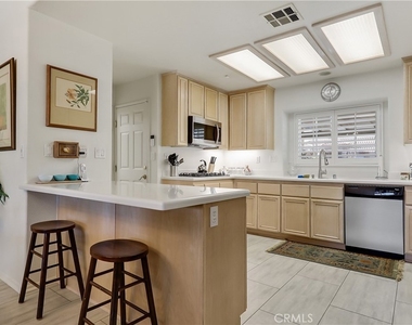 43760 Milan Court - Photo Thumbnail 10