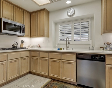 43760 Milan Court - Photo Thumbnail 11