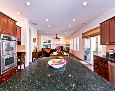 134 Tesori Drive - Photo Thumbnail 9