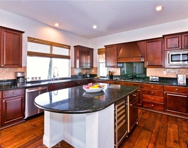 134 Tesori Drive - Photo Thumbnail 13
