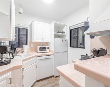 3430 Hermosa Avenue - Photo Thumbnail 16