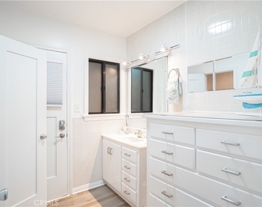 3430 Hermosa Avenue - Photo Thumbnail 30