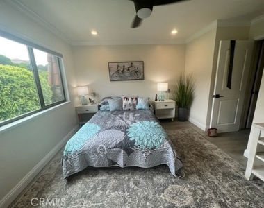 28033 Ridgecove Court N - Photo Thumbnail 1