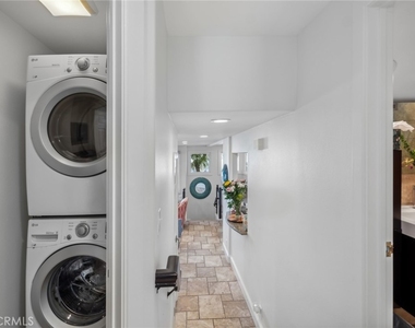 410.5 Goldenrod Avenue - Photo Thumbnail 23