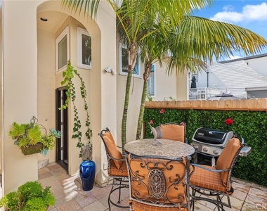 410.5 Goldenrod Avenue - Photo Thumbnail 1