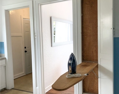 428 S Ditmar Street - Photo Thumbnail 8