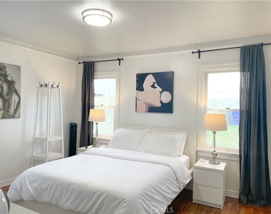 428 S Ditmar Street - Photo Thumbnail 11