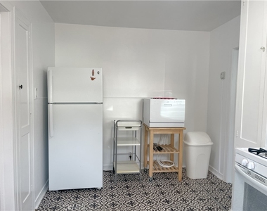 428 S Ditmar Street - Photo Thumbnail 7