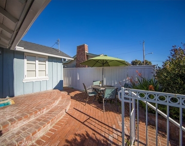 1086 Glenneyre Street - Photo Thumbnail 6