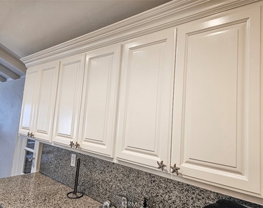 1086 Glenneyre Street - Photo Thumbnail 20