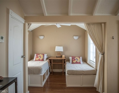 1086 Glenneyre Street - Photo Thumbnail 32