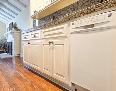 1086 Glenneyre Street - Photo Thumbnail 21