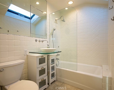 1086 Glenneyre Street - Photo Thumbnail 29